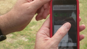 Quicklinks: phone closeup